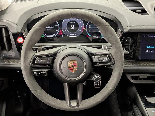 Used 2025 Porsche Cayenne GTS image 15