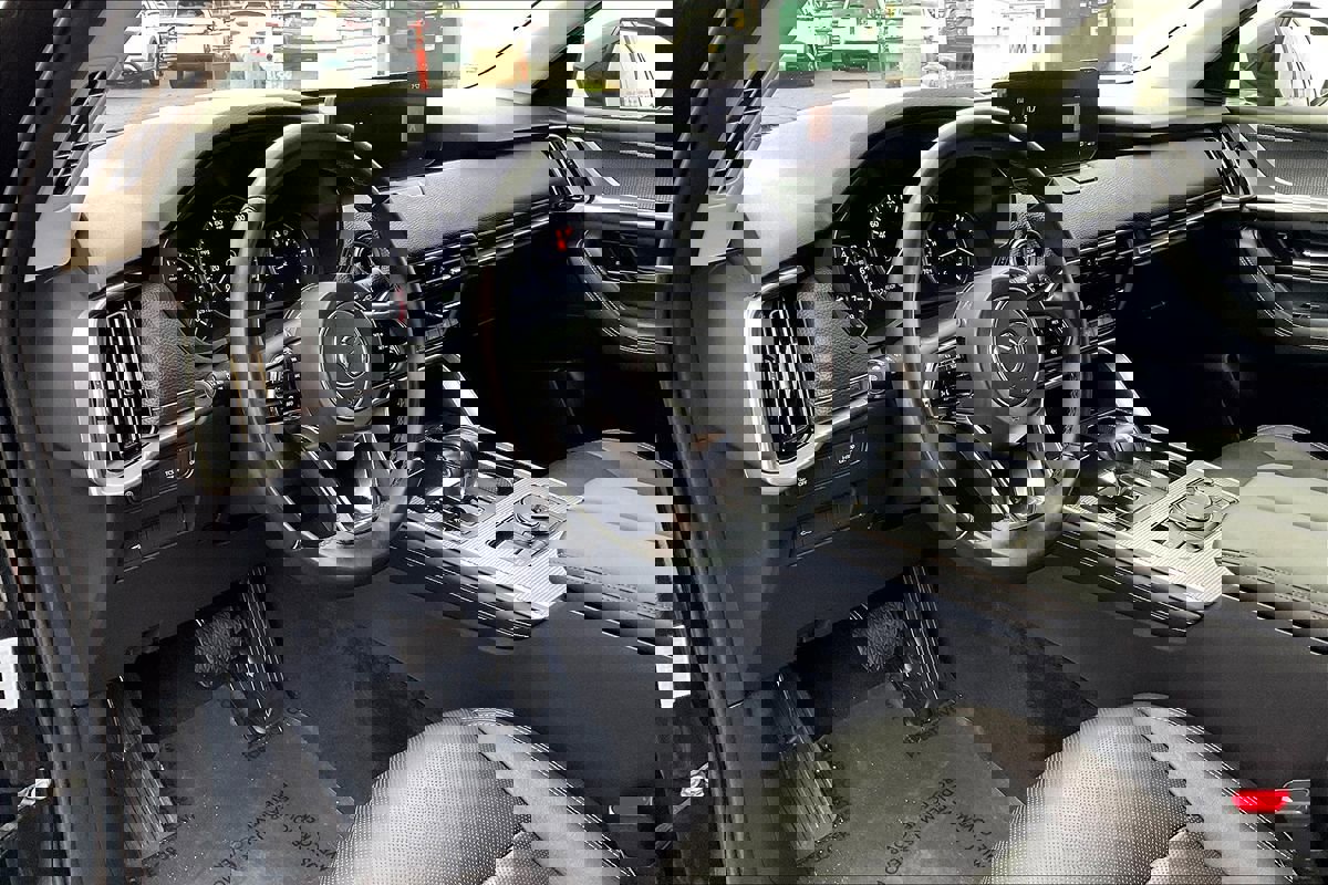 Used 2024 MAZDA CX-90 3.3 Turbo w/ Preferred Plus image 11