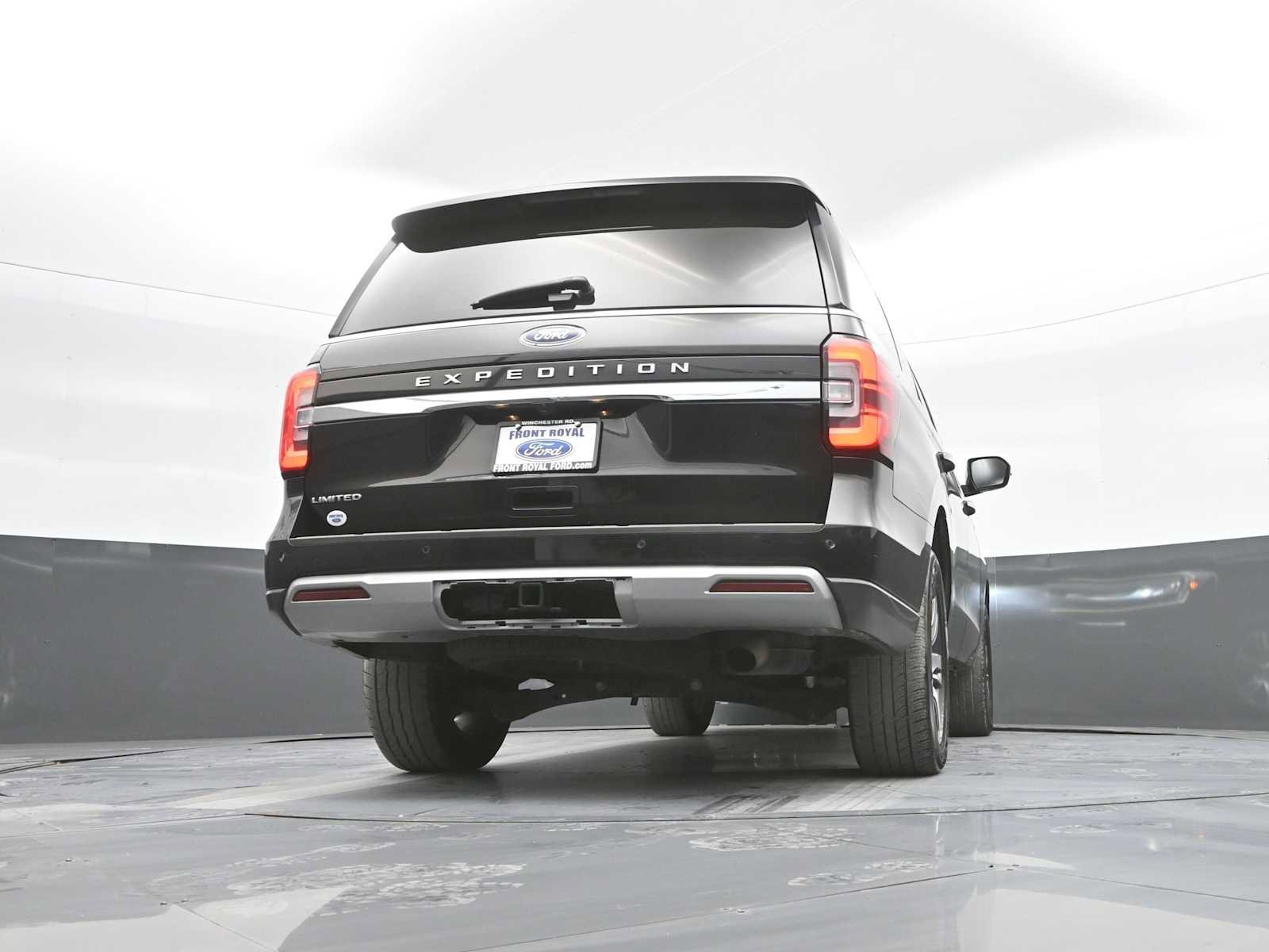 Used 2023 Ford Expedition Limited image 43