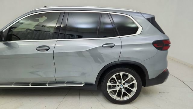 Used 2024 BMW X5 sDrive40i image 5