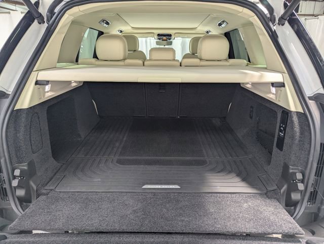 Used 2023 Land Rover Range Rover SE image 26