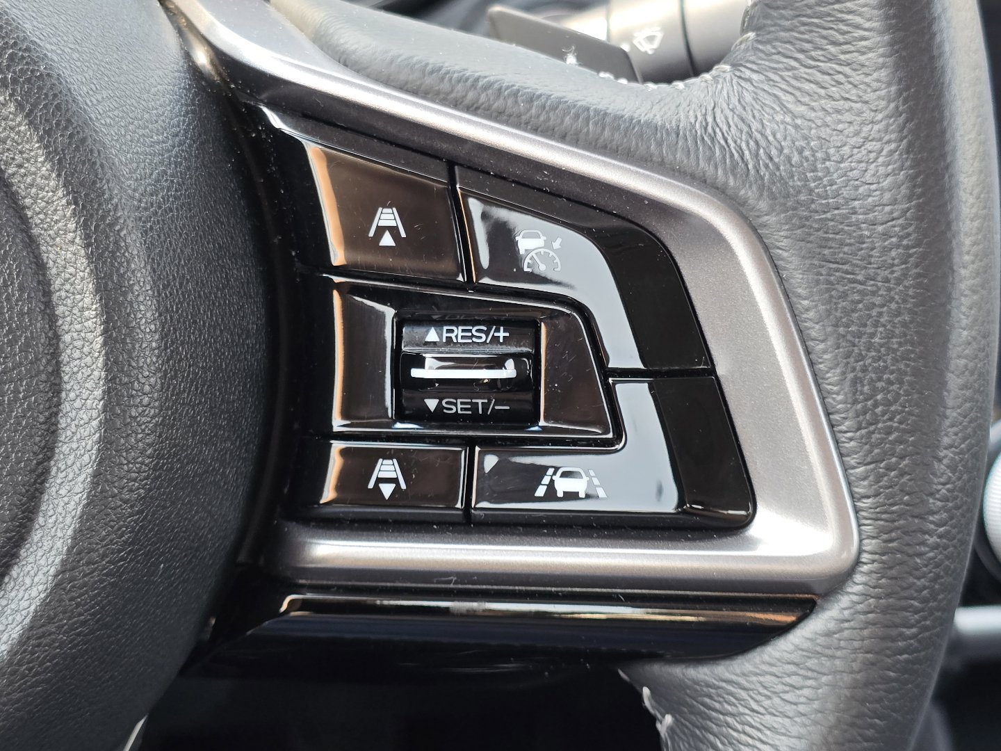 Used 2018 Subaru Legacy 2.5i Limited w/ 50th Anniversary Edition image 15