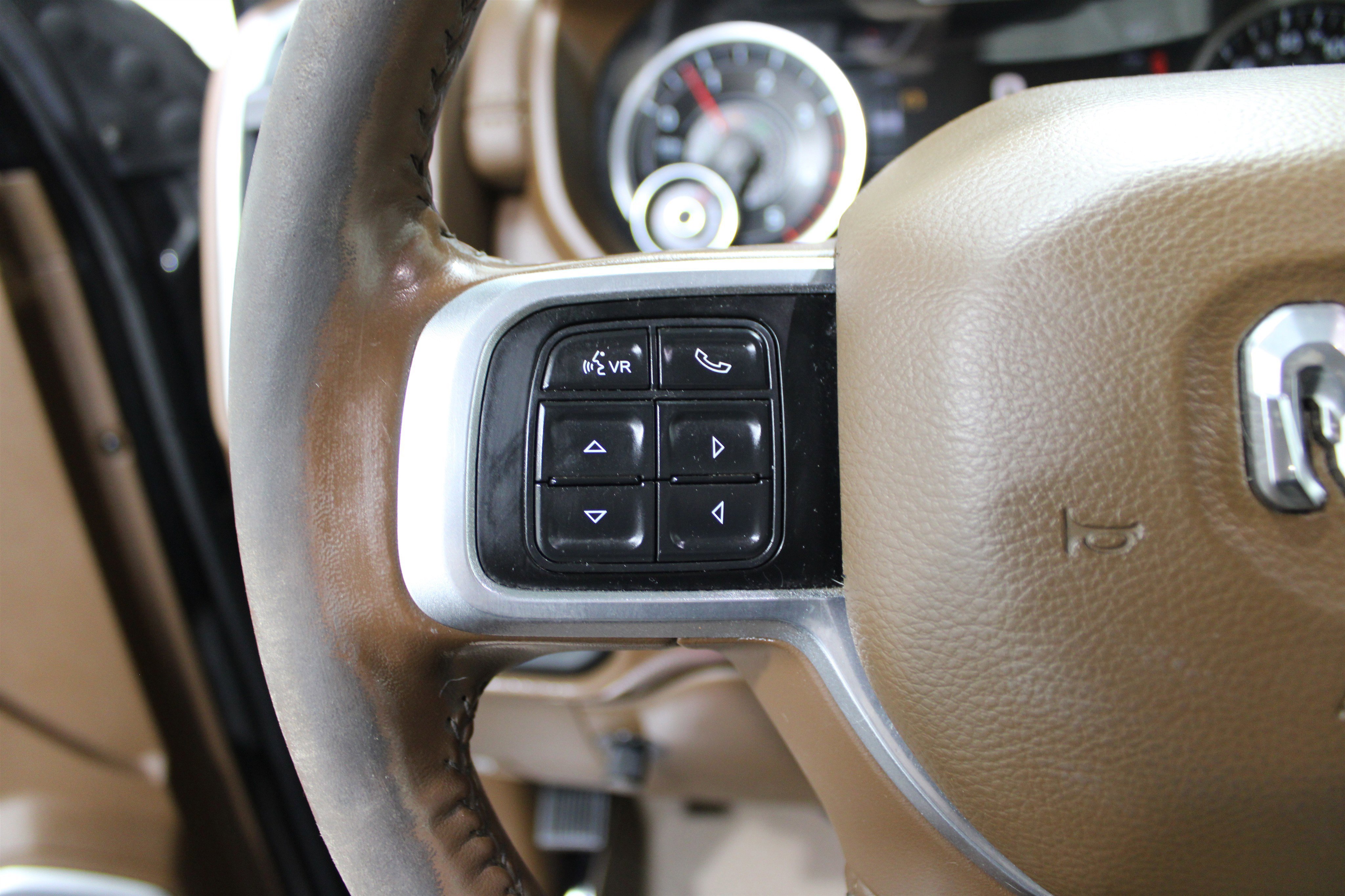 Used 2020 RAM 2500 Laramie image 10