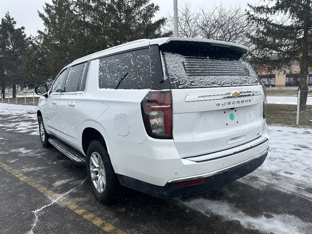 Used 2022 Chevrolet Suburban LT AWD/4WD image 3
