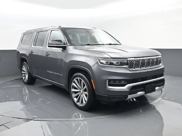 Used 2023 Jeep Grand Wagoneer L Series II AWD/4WD image 3