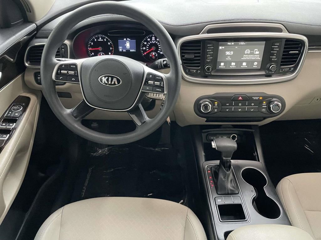 Used 2020 Kia Sorento LX image 22