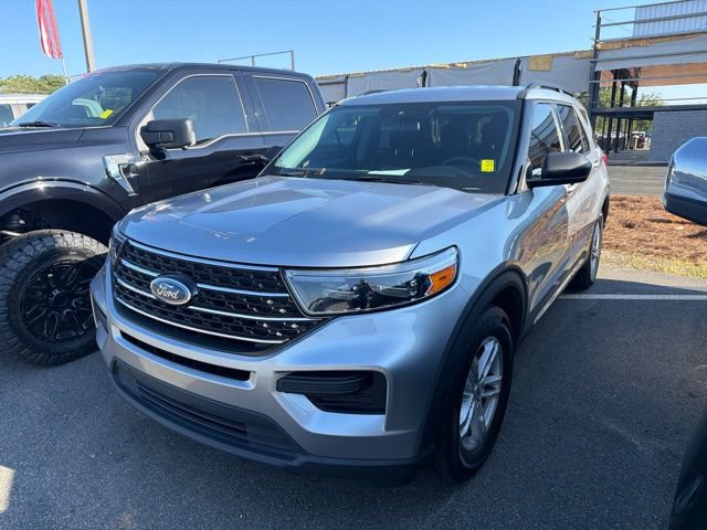 Used 2021 Ford Explorer XLT RWD image 1