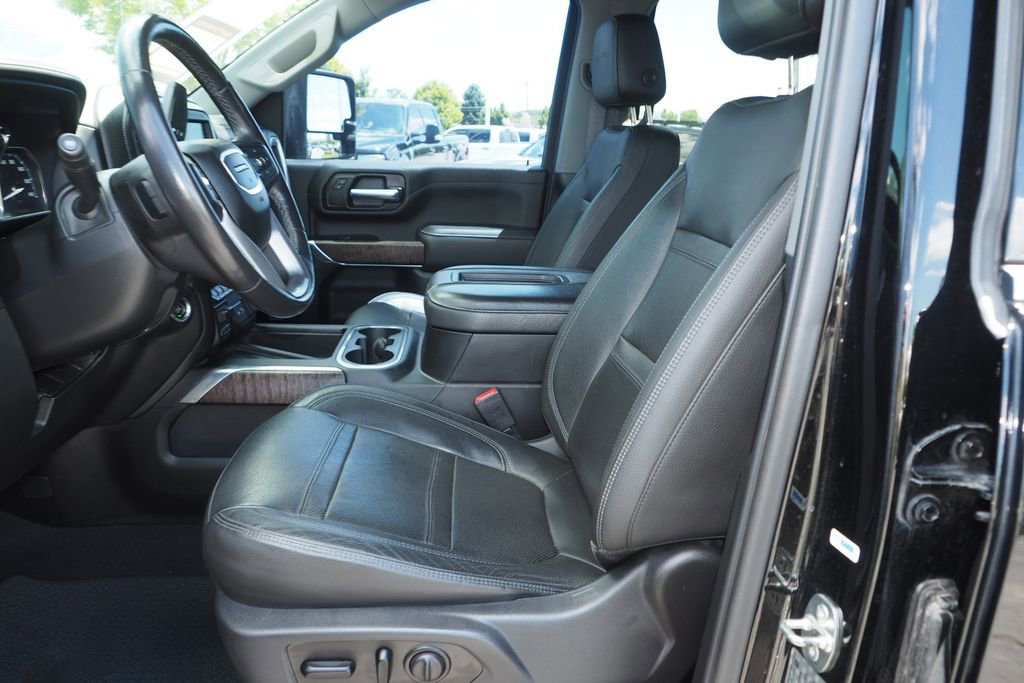 Used 2020 GMC Sierra 2500 Denali w/ Denali Ultimate Package AWD/4WD image 14