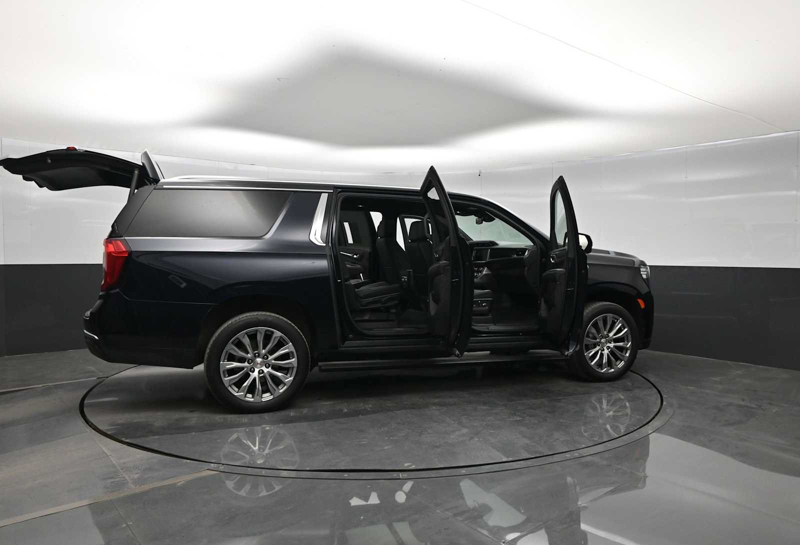 Used 2023 GMC Yukon XL Denali w/ Max Trailering Package AWD/4WD image 47