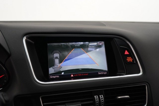 Used 2017 Audi Q5 2.0T Premium Plus w/ Technology Package image 26