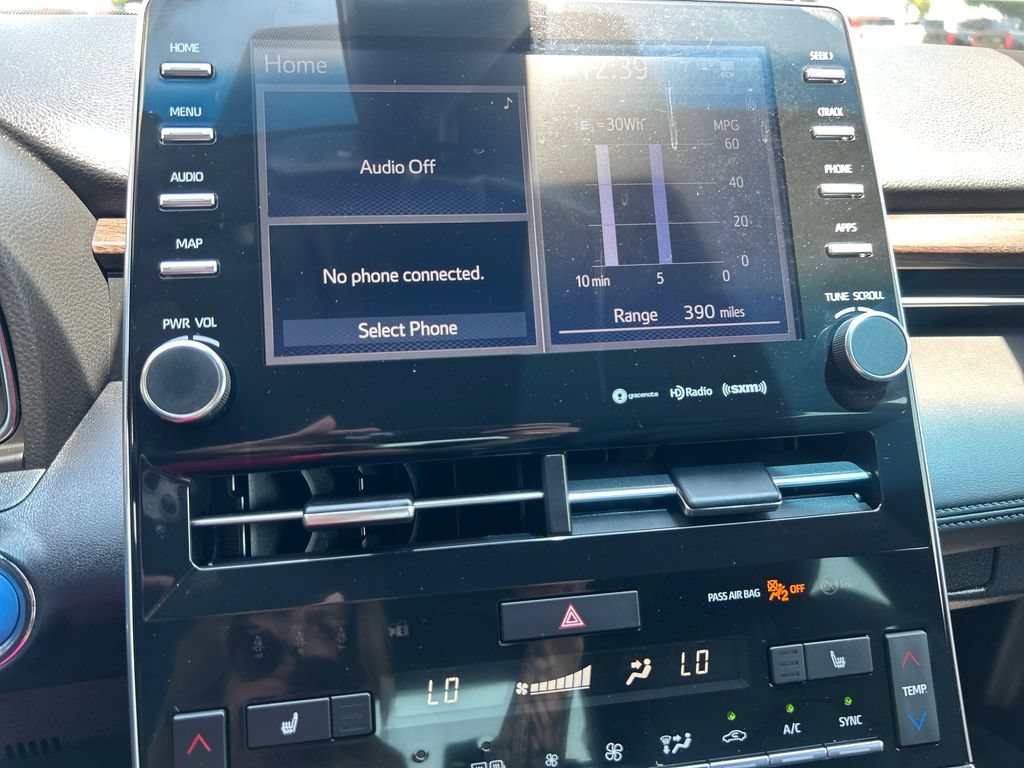 Certified 2021 Toyota Avalon XLE FWD image 20