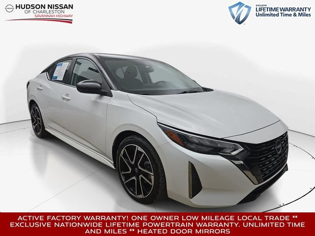 Used 2025 Nissan Sentra SR FWD image 1