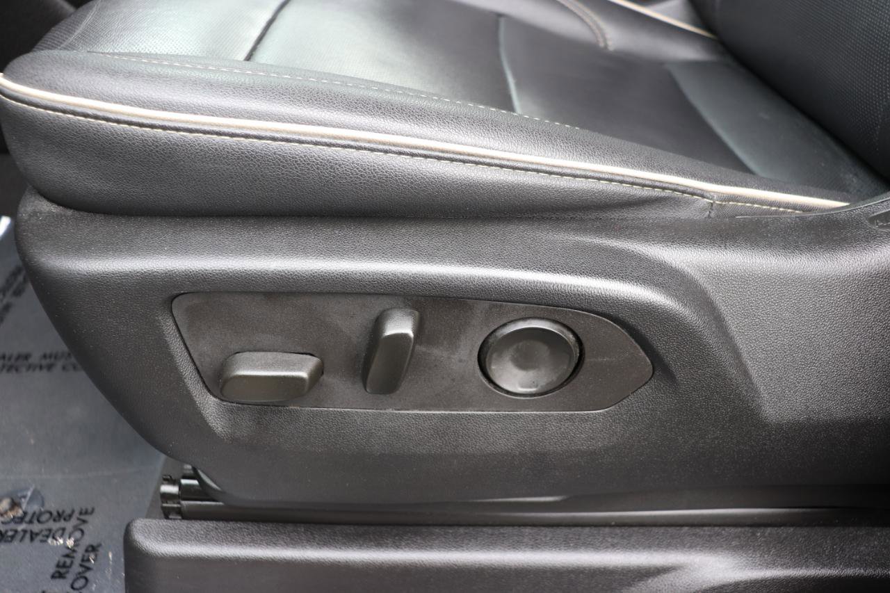 Used 2024 GMC Yukon SLT image 52