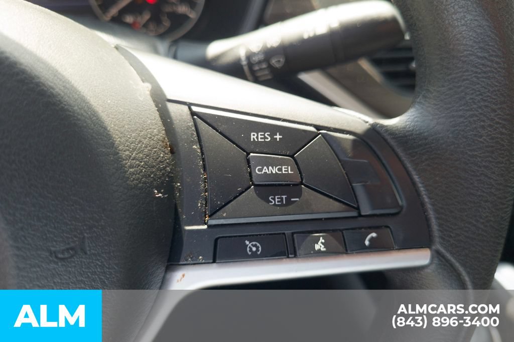 Used 2024 Nissan Altima 2.5 SV FWD image 11
