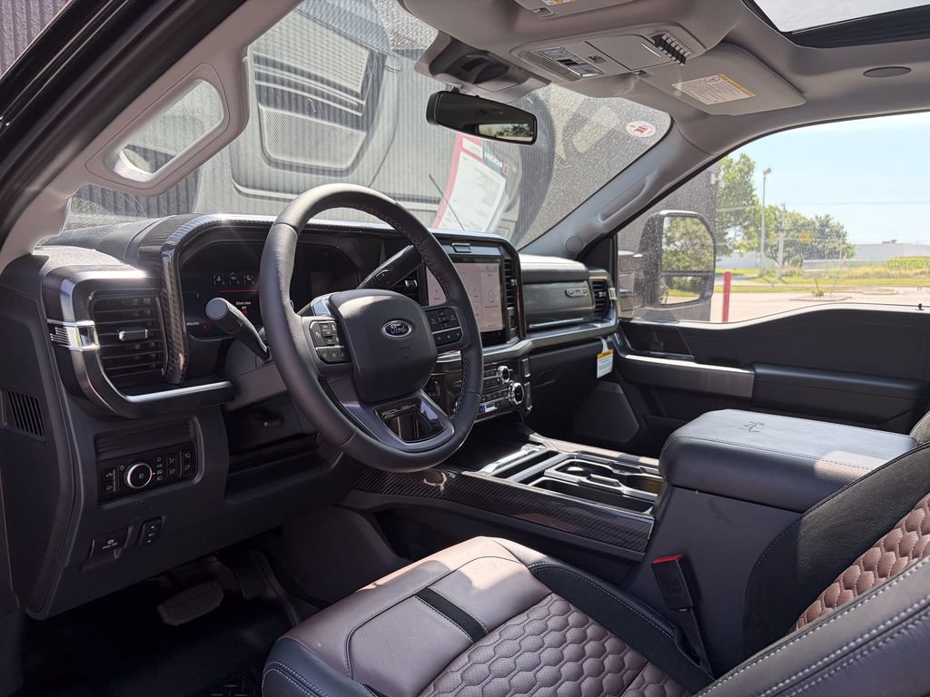 New 2026 Ford F250 Lariat w/ Black Appearance Package AWD/4WD image 10