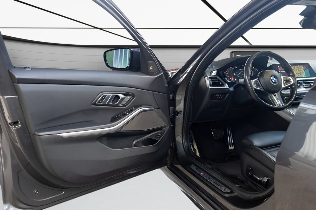 Used 2020 BMW M340i RWD image 37