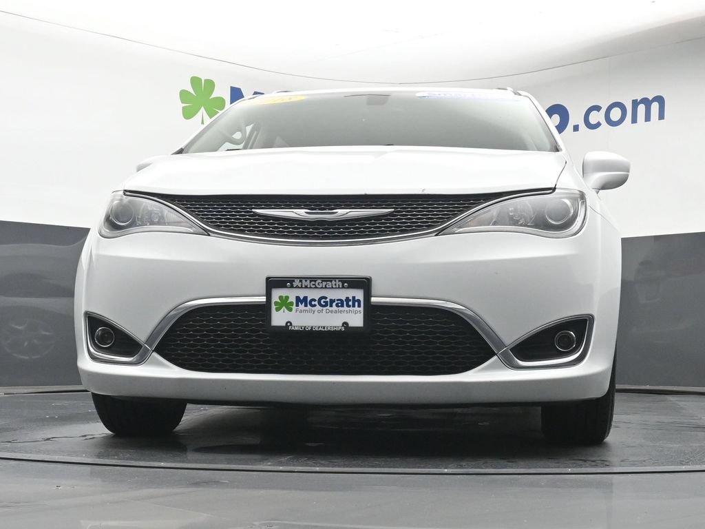 Used 2018 Chrysler Pacifica Touring-L Plus w/ Tire & Wheel Group FWD image 7
