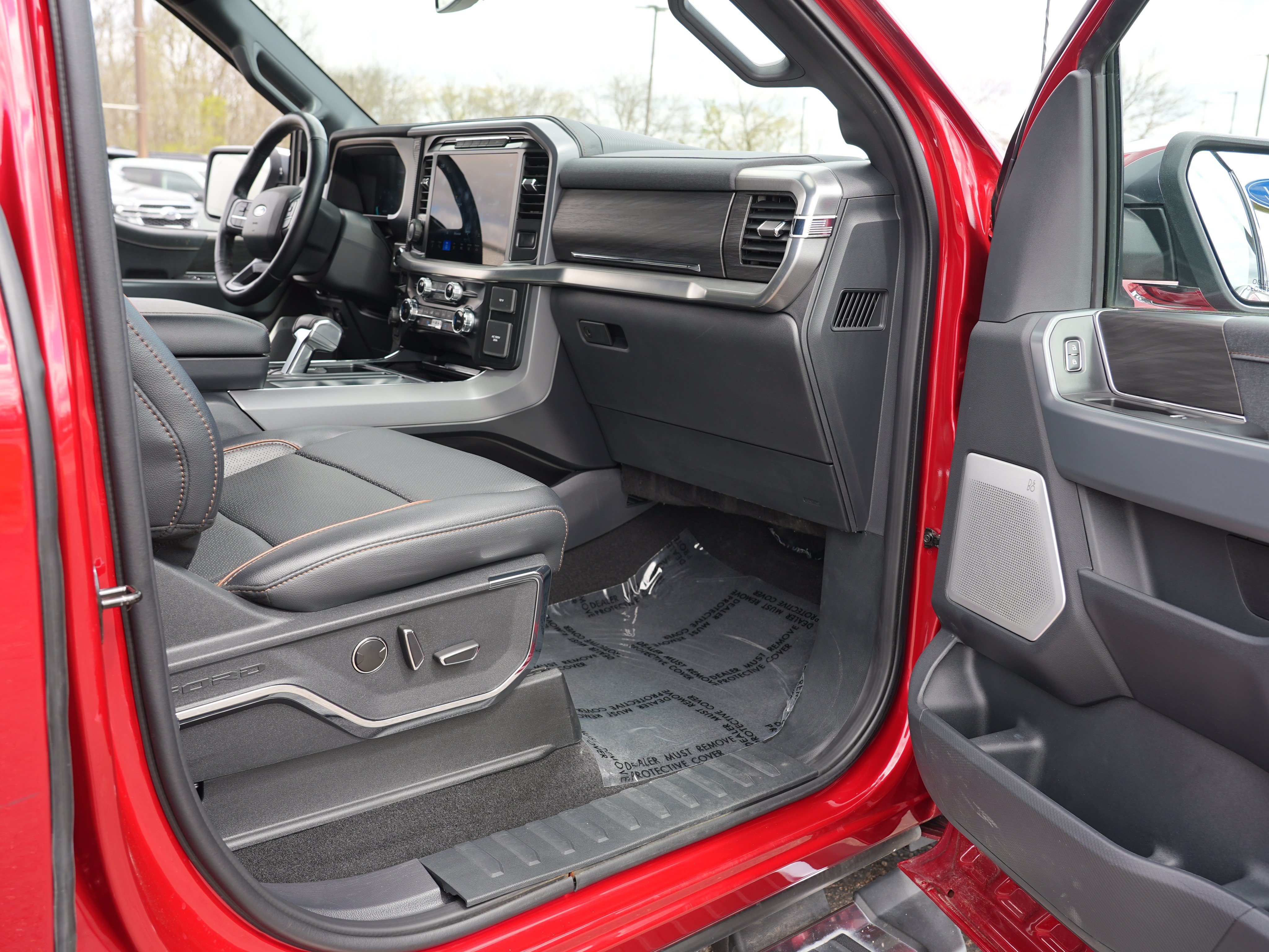 Used 2024 Ford F150 Lariat w/ Equipment Group 502A High AWD/4WD image 34