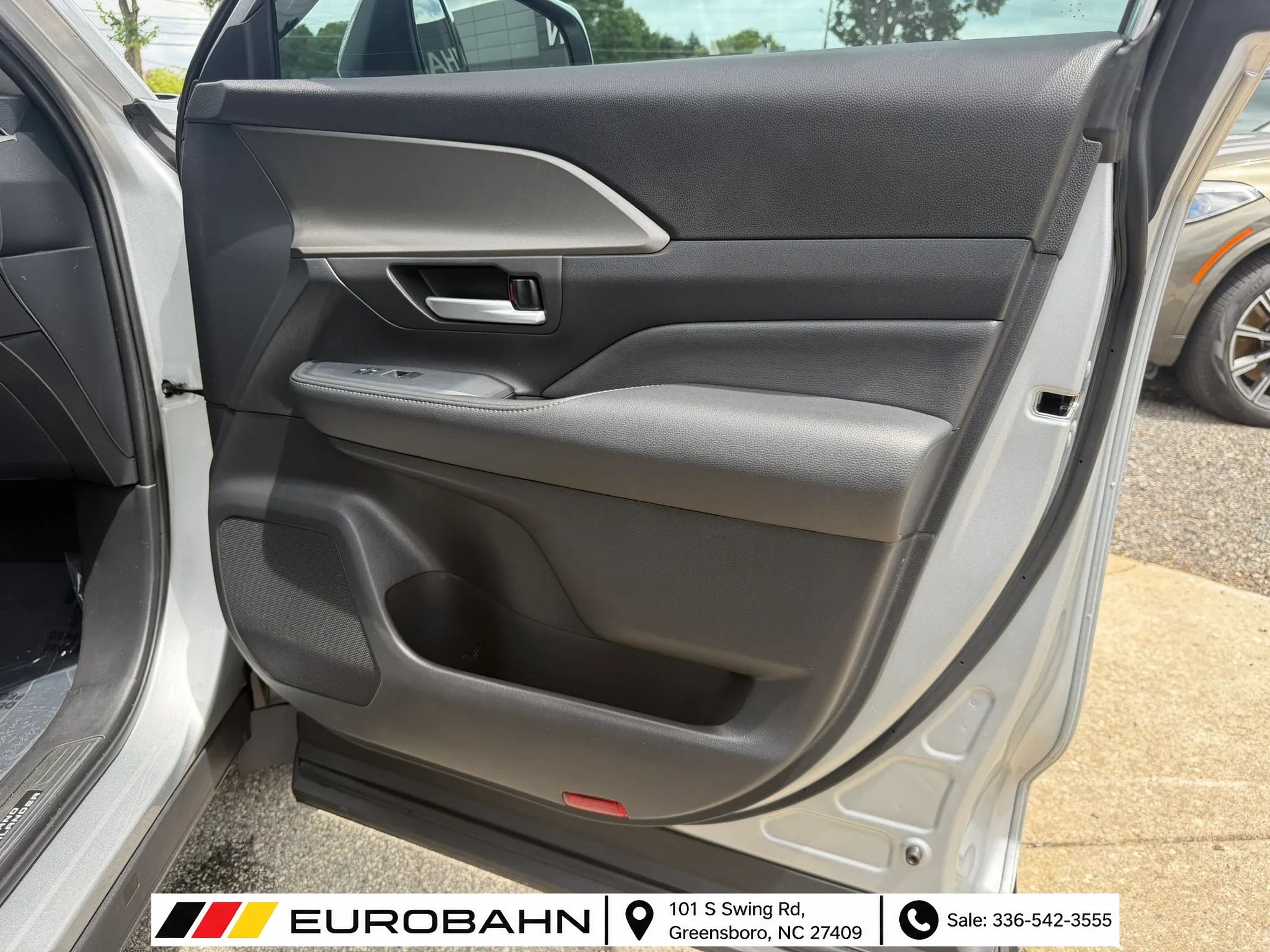 Used 2024 Toyota Grand Highlander AWD image 21