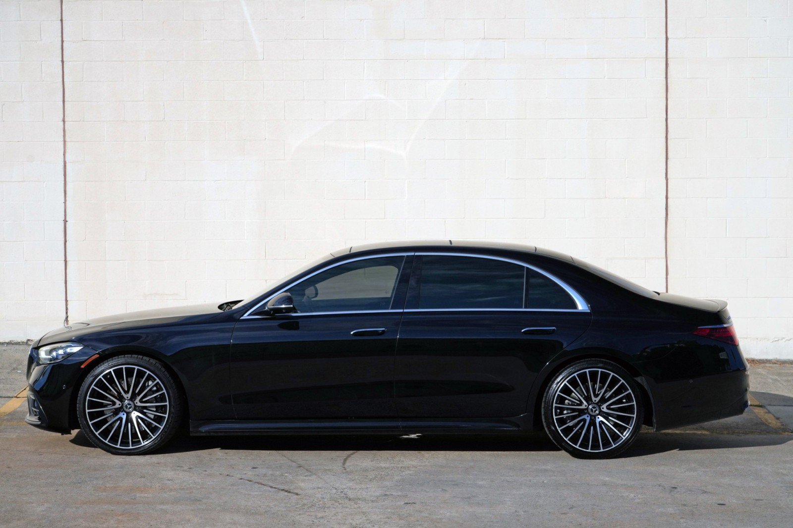 Used 2021 Mercedes-Benz S 580 4MATIC Sedan w/ AMG Line image 55