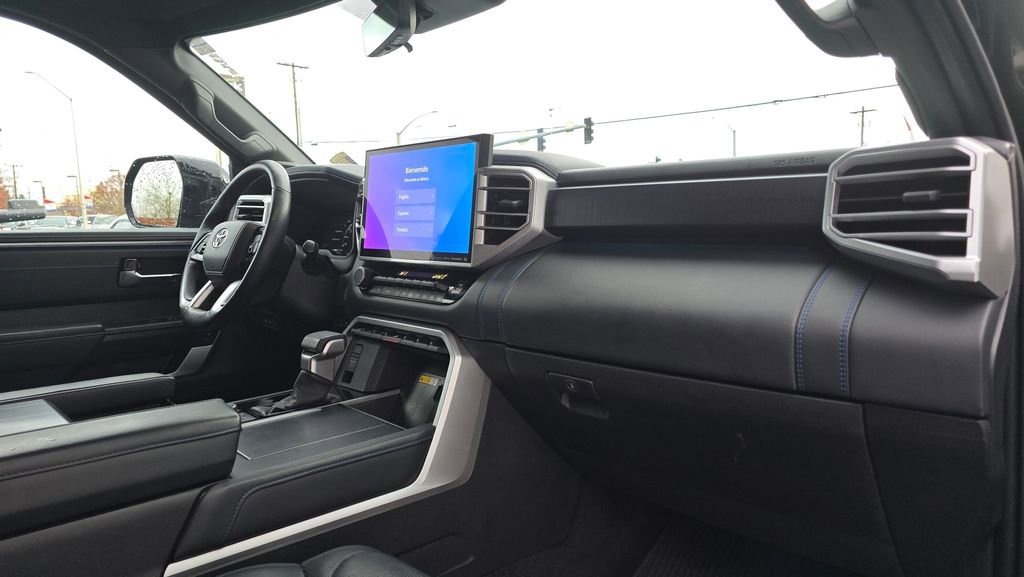 Used 2022 Toyota Tundra Platinum image 12