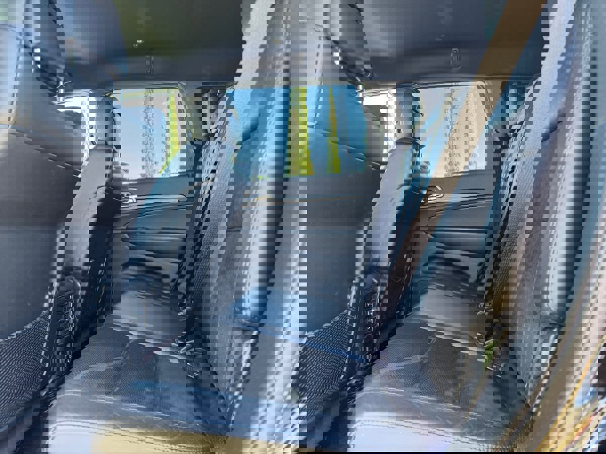 Used 2019 Jeep Grand Cherokee Altitude image 17