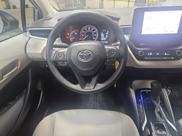 Used 2022 Toyota Corolla LE image 13