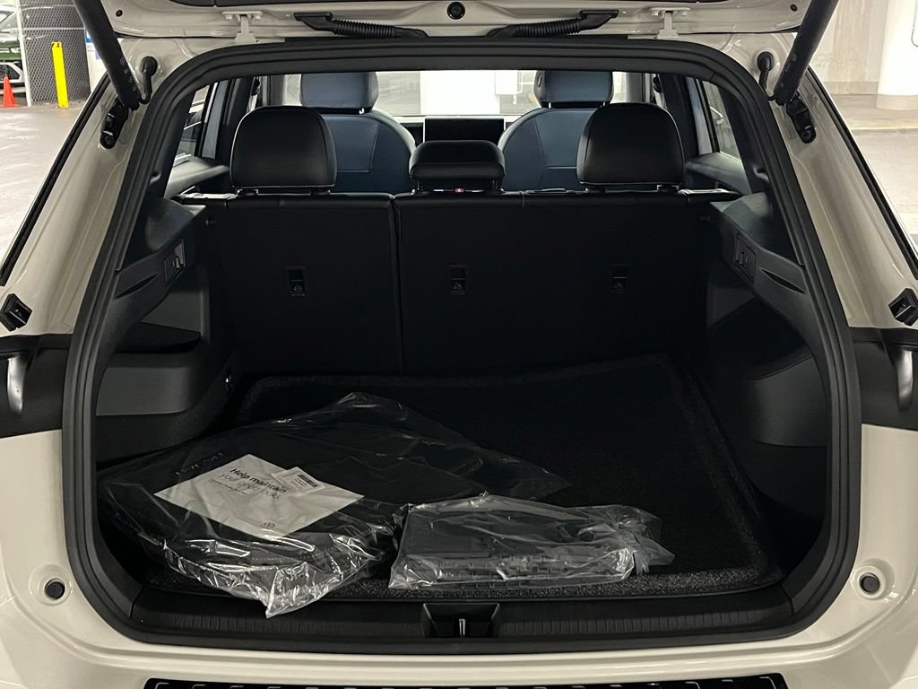 New 2026 Volkswagen Tiguan SE R-Line AWD/4WD image 37