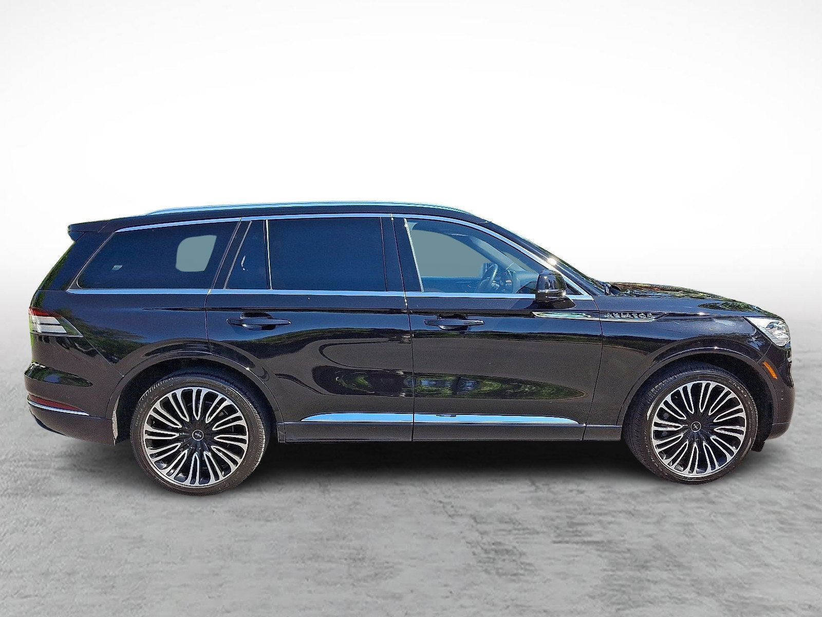 Used 2023 Lincoln Aviator Black Label w/ Dynamic Handling Package AWD/4WD image 7