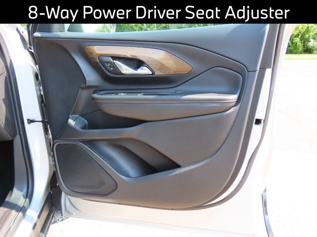 Used 2020 GMC Terrain SLE w/ Driver Convenience Package image 10