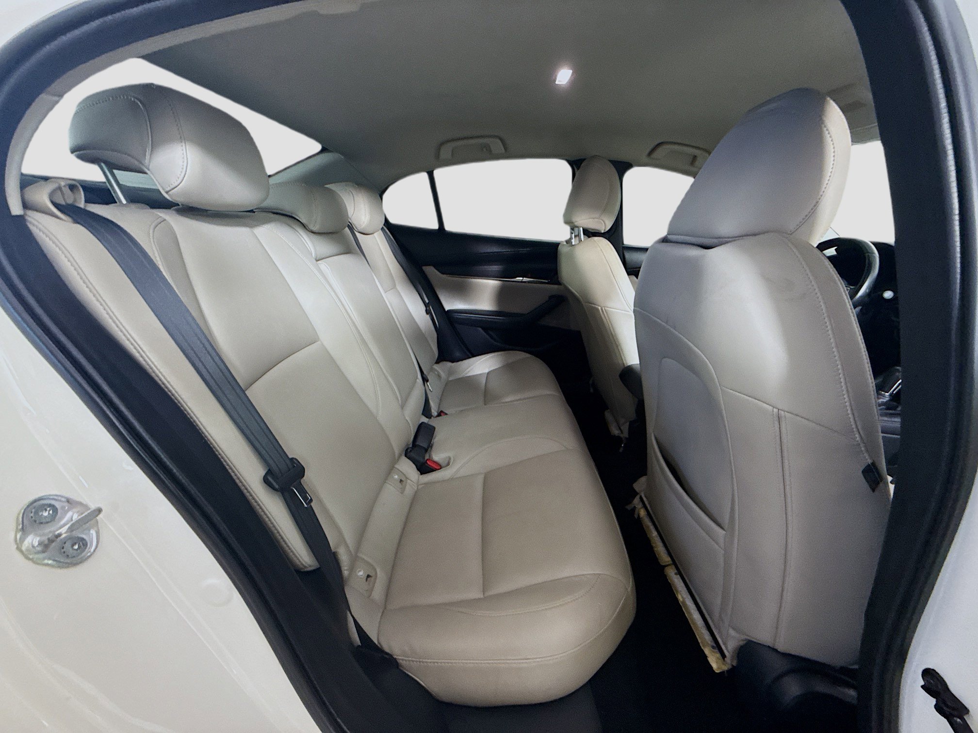 Used 2019 MAZDA MAZDA3 Sedan w/ Preferred Package image 26