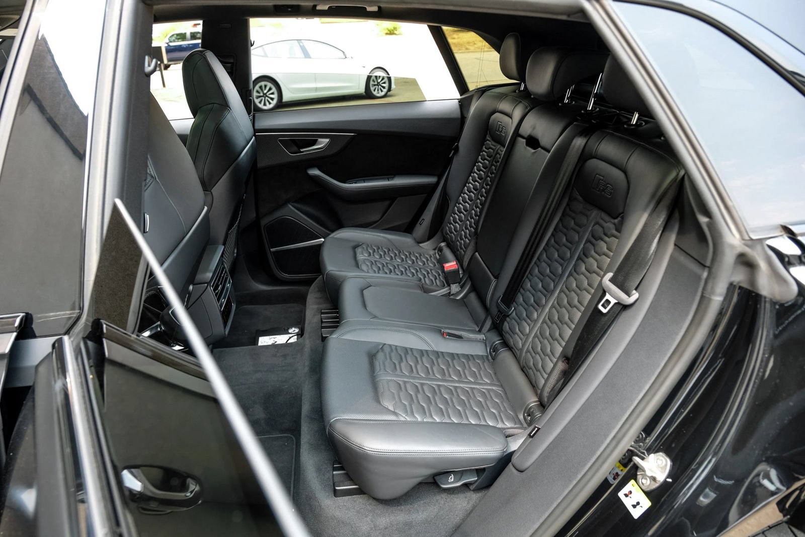 Used 2022 Audi RS Q8 AWD/4WD image 54