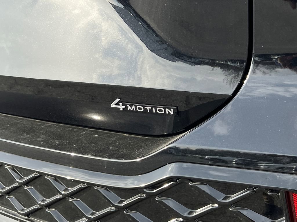 New 2026 Volkswagen Tiguan SE R-Line image 6