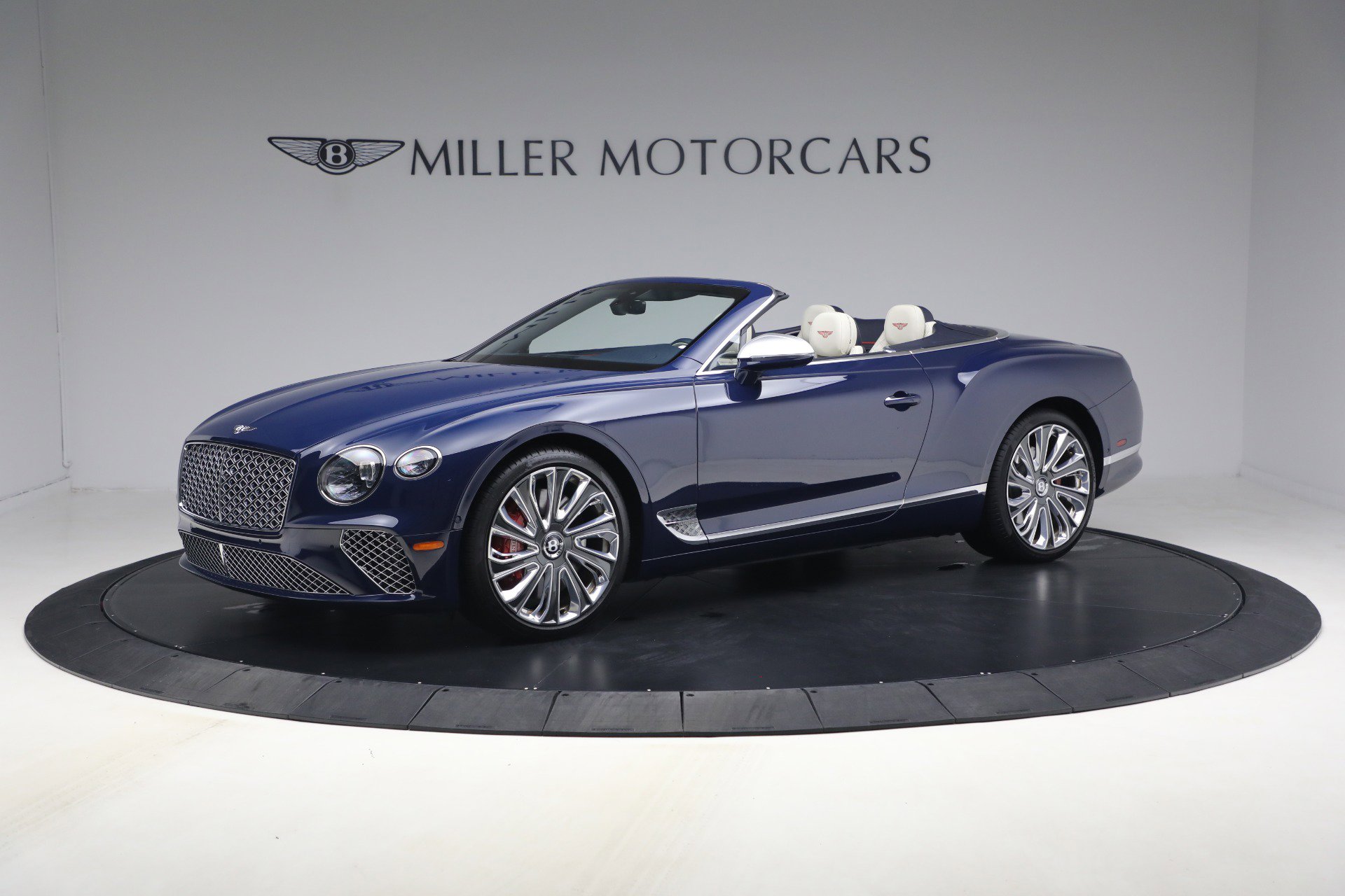 Used 2022 Bentley Continental GT image 2