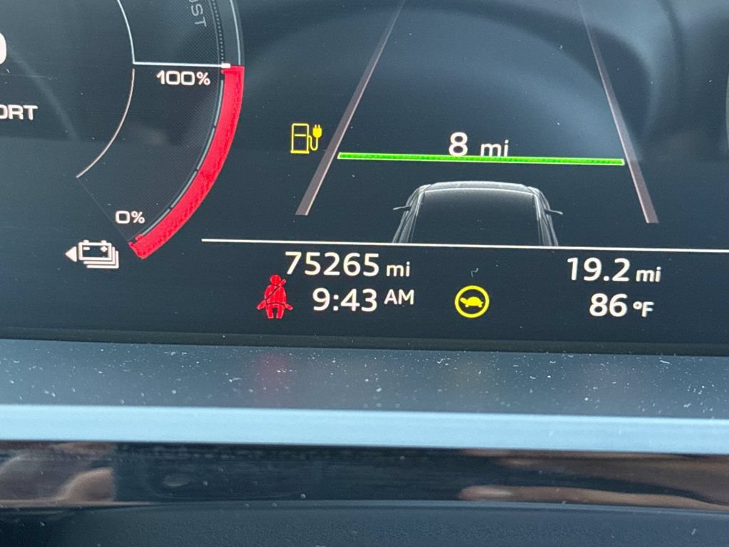 Used 2019 Audi e-tron Prestige w/ Prestige Package AWD/4WD image 36
