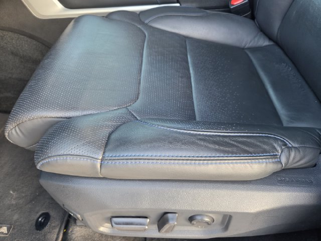 Used 2024 Toyota Sequoia Platinum AWD/4WD image 21