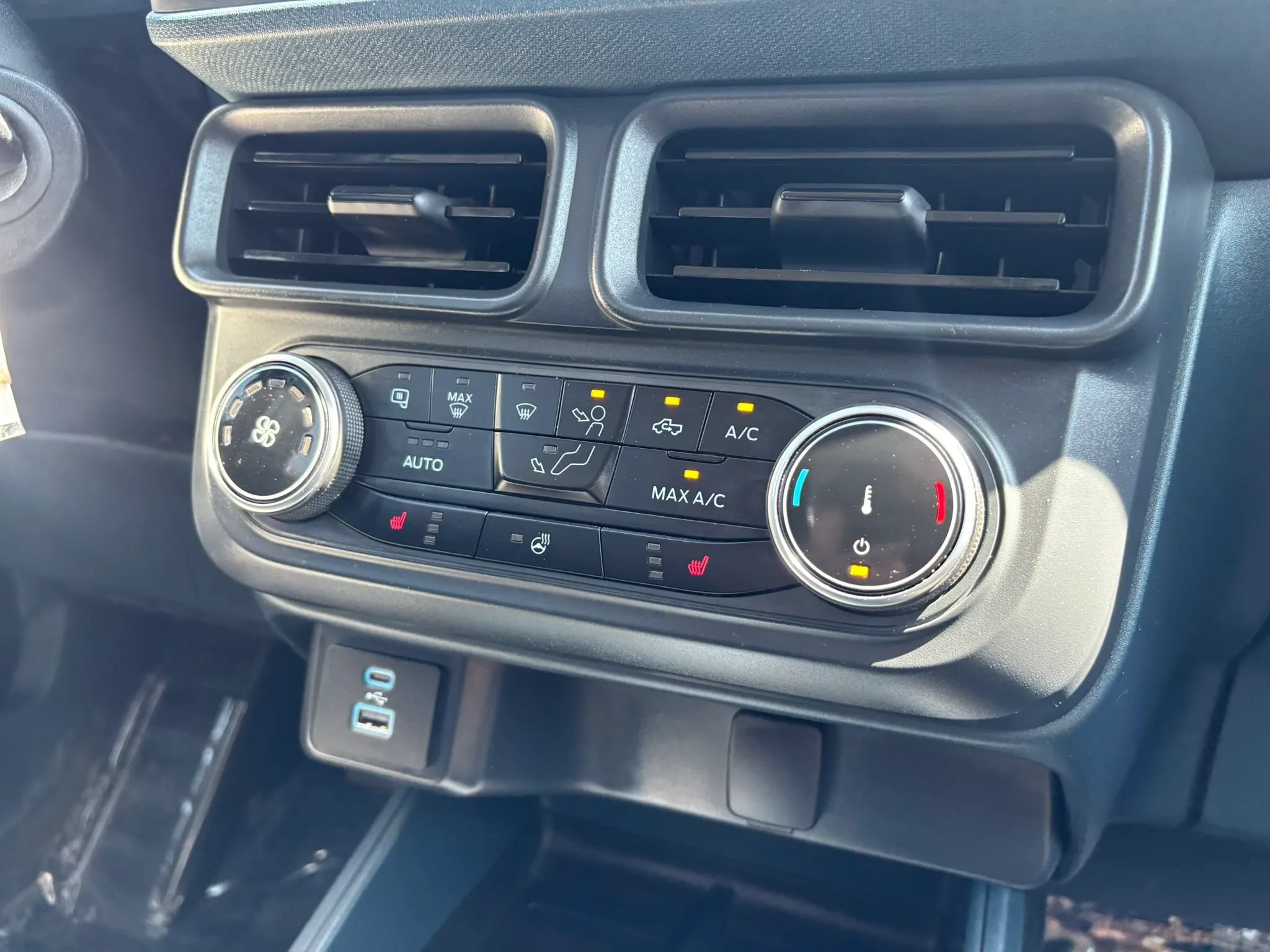 Used 2024 Ford Maverick XLT w/ XLT Luxury Package FWD image 38