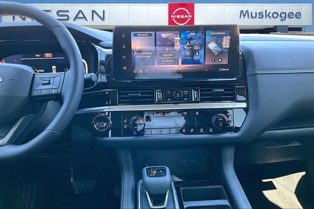 New 2026 Nissan Pathfinder Platinum image 8