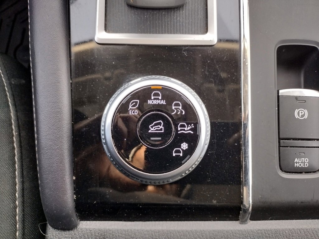 Used 2022 Mitsubishi Outlander ES image 27