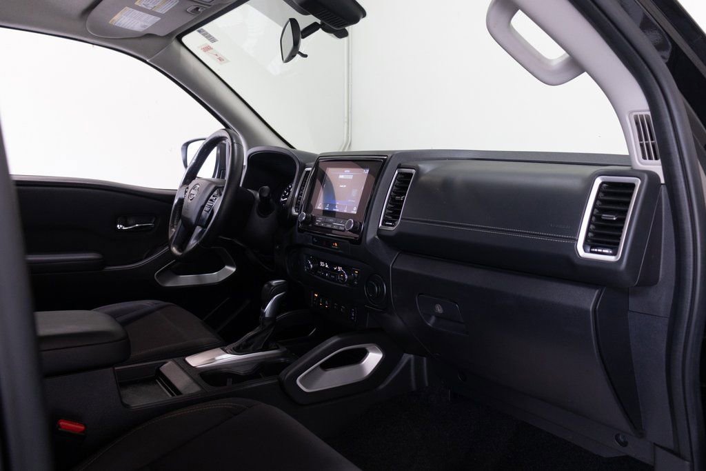 Used 2024 Nissan Frontier SV w/ SV Convenience Package RWD image 22