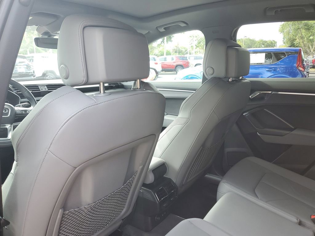 Used 2023 Audi Q3 2.0T Premium Plus image 15