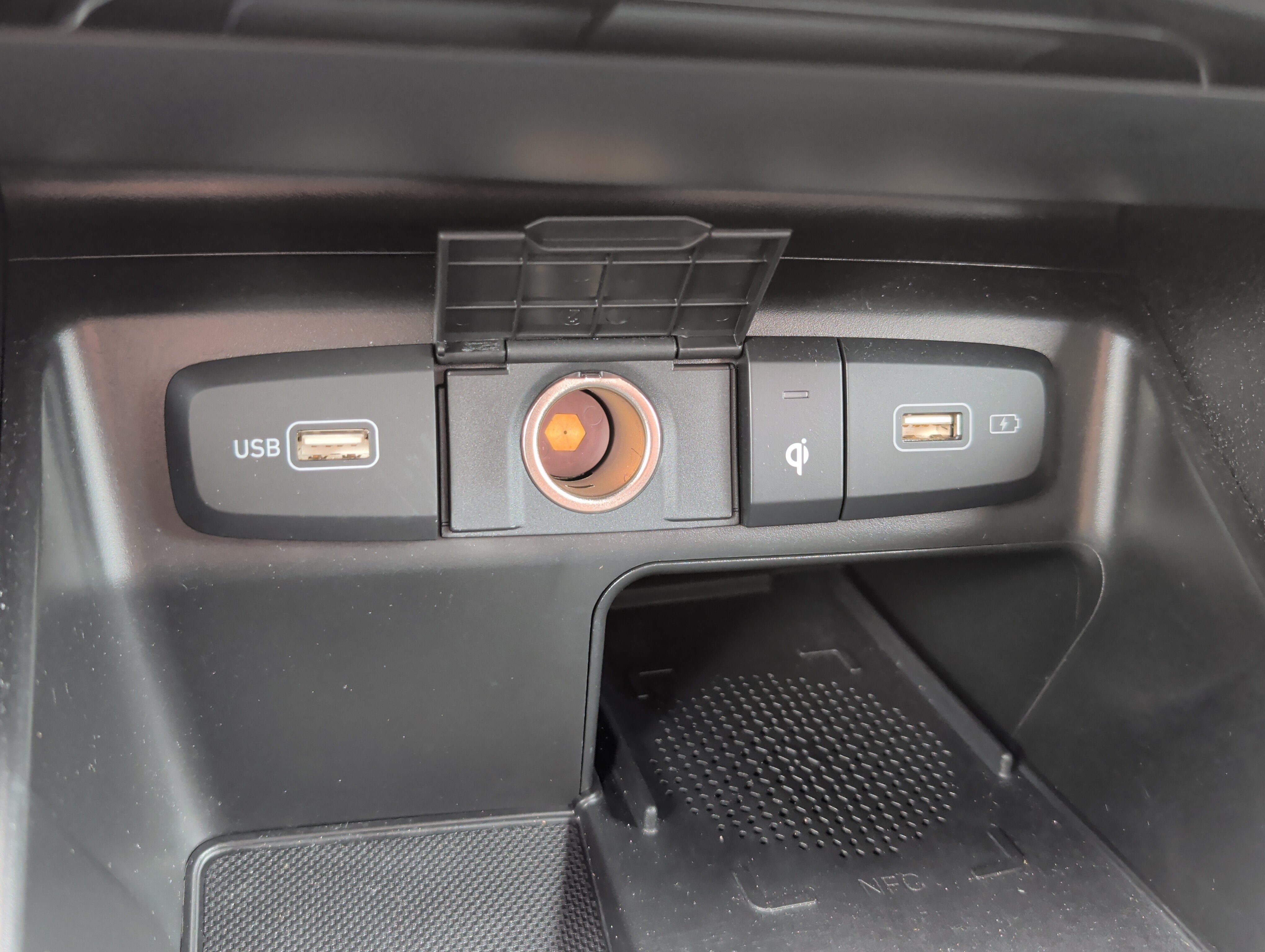 Certified 2024 Hyundai Tucson SEL AWD/4WD image 33