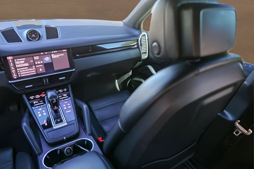 Used 2020 Porsche Cayenne E-Hybrid image 29