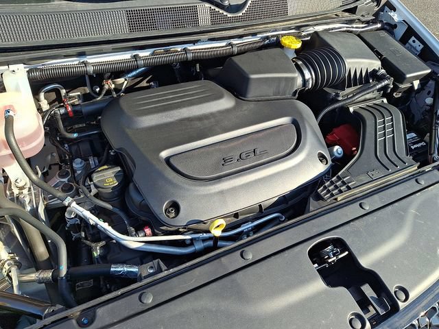 Used 2023 Chrysler Pacifica Touring-L AWD/4WD image 28