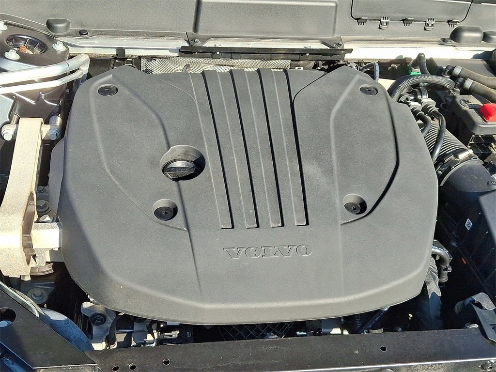 Used 2024 Volvo XC60 B5 Ultimate w/ Protection Package Premier image 28