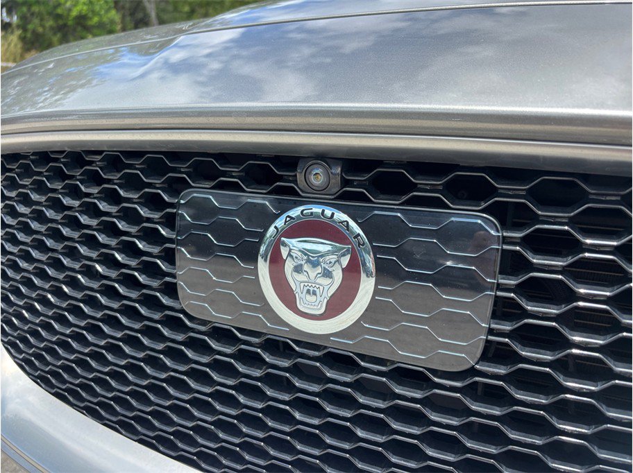 Used 2018 Jaguar F-PACE R-Sport AWD/4WD image 15