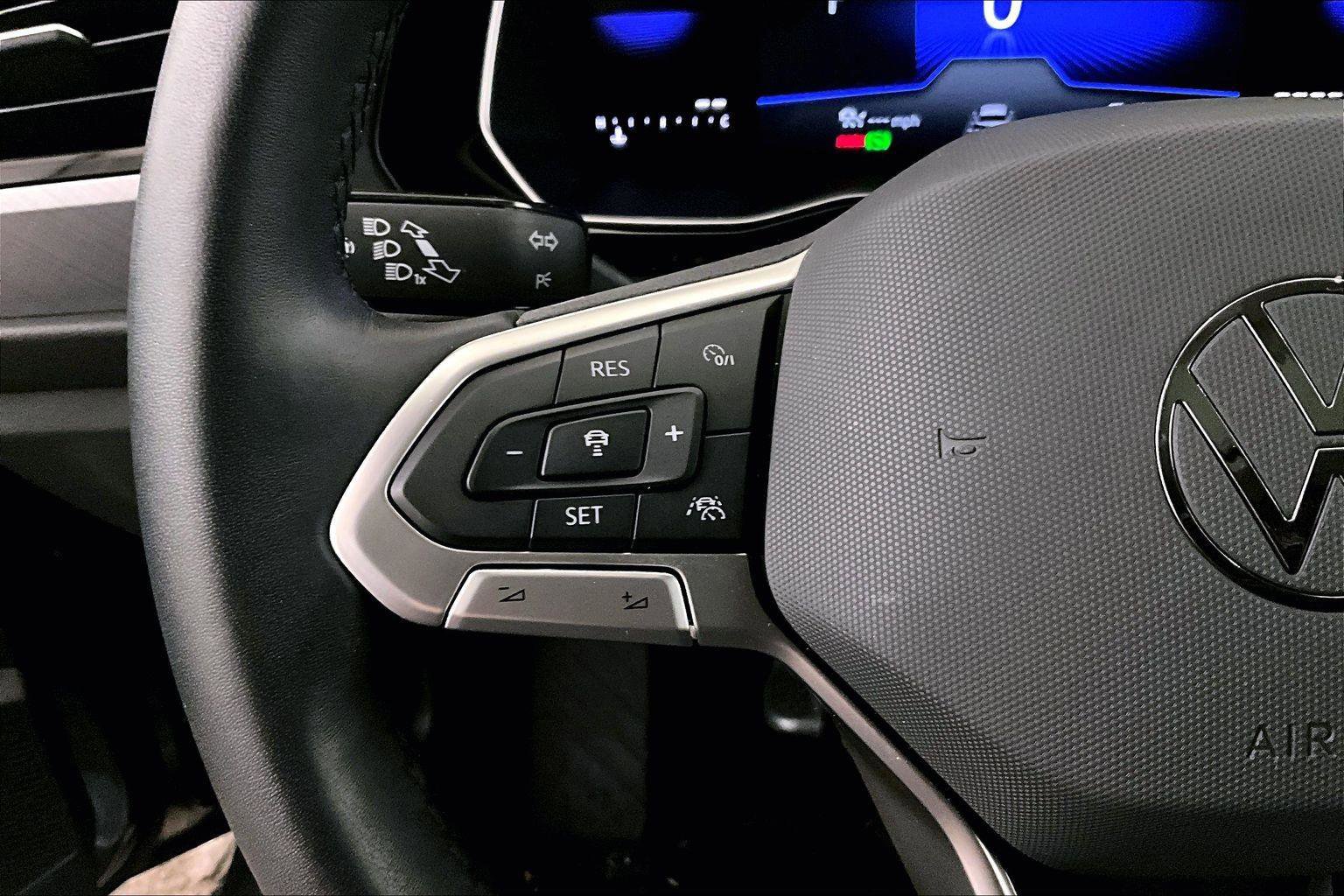 Used 2024 Volkswagen Jetta SE image 17