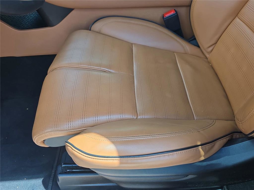 Certified 2022 Lincoln Aviator Black Label w/ Class IV Trailer Tow Package AWD/4WD image 18