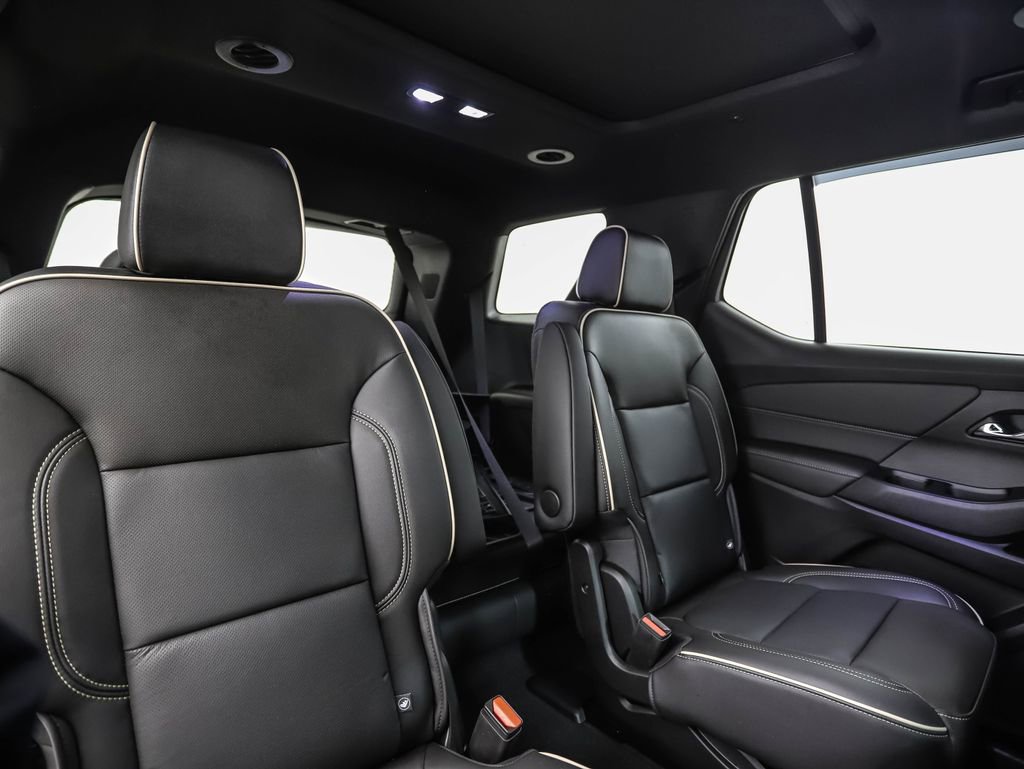 Used 2023 Chevrolet Traverse Premier w/ LPO, Floor Liner Package image 30