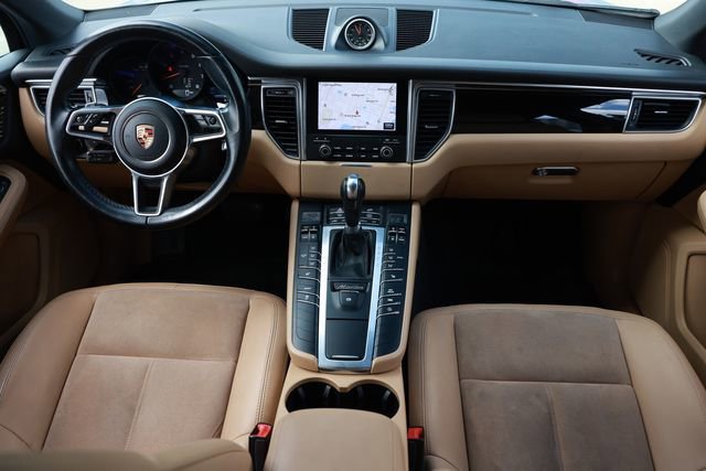 Used 2017 Porsche Macan AWD/4WD image 2